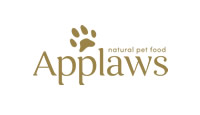 Applaws er en av de mest lidenskapelige fôrprodusentene på markedet. Applaws produserer fôr tilpasset til katter og hunder uten konserveringsmidler, kunstige fargestoffer, uten tilsatt taurin fordi det er nok kjøttmengde i maten og fôret er kornfritt.