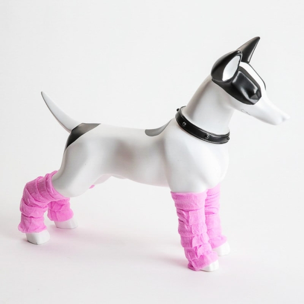 Ankelvarmere til hund ➤ rosa ➤ Hold hunden varm på beina, unngå søle på langhåret pels eller bare se trendy ut. Strikk i begge ender Leggings til hund.