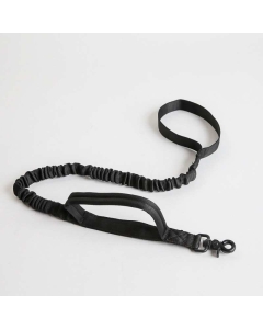 Hundebånd i stretch materiale | to håndgrep 90-105cm